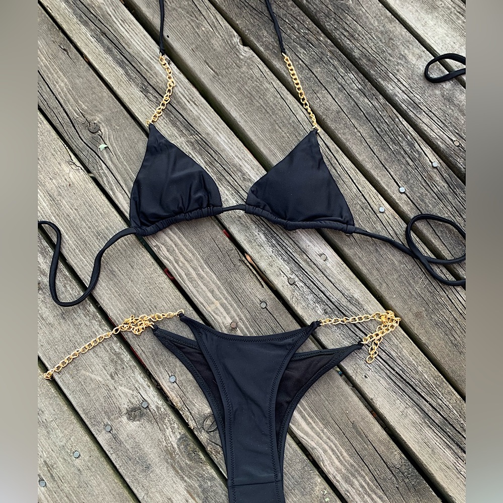 Chain black triangle bikini
